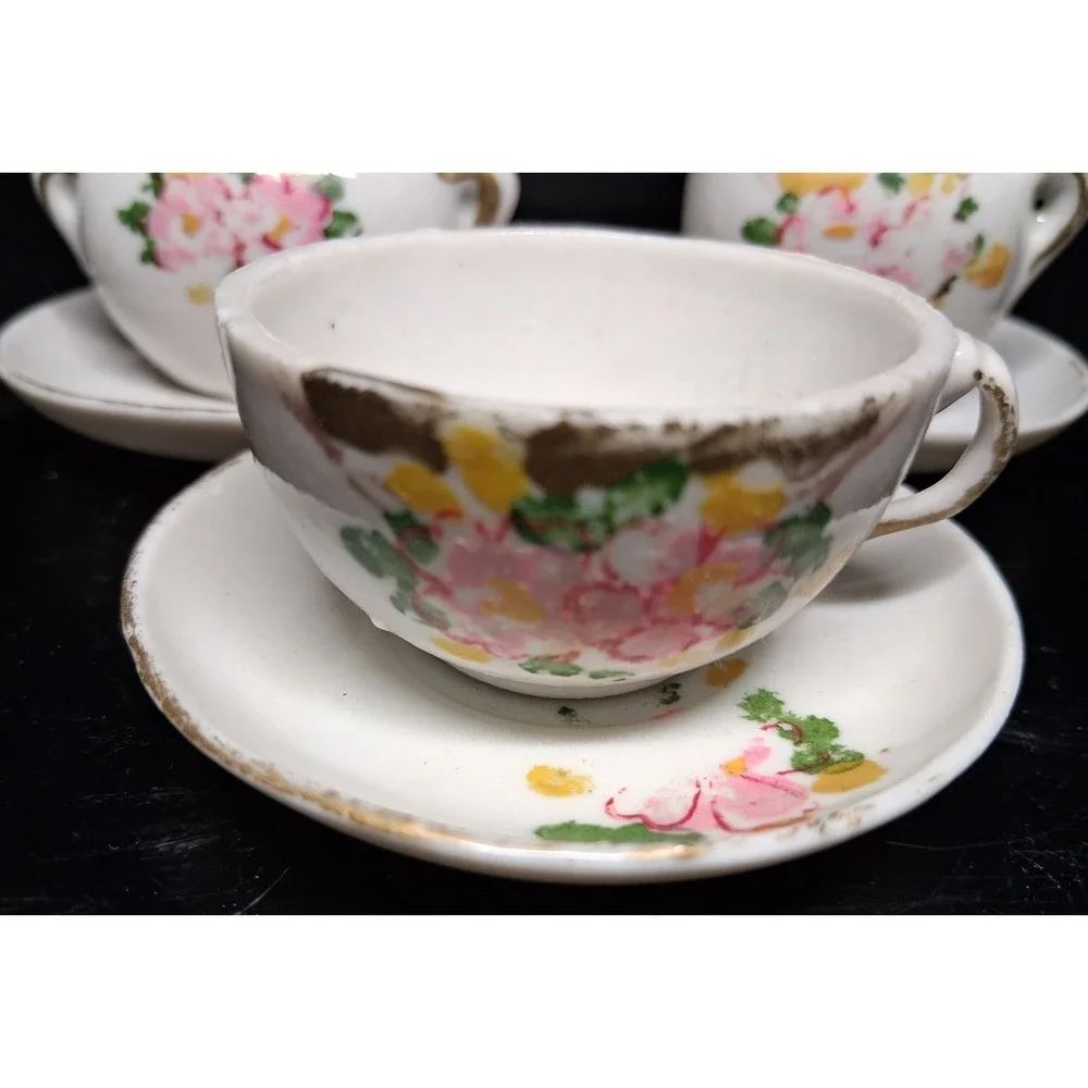Vintage Miniature Floral Tea Set Creamer Sugar Bowl Teacup Saucers Gold Rim 6pc